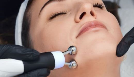 Radiofrecuencia aplicada sobre el contorno facial